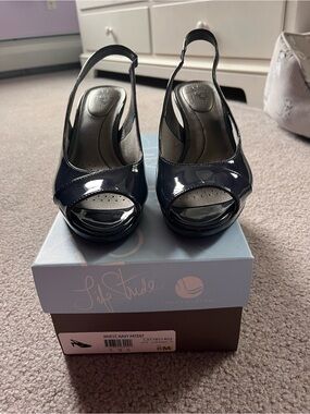 Life Stride Navy Patent Slingback Peep Toe Platform Heels